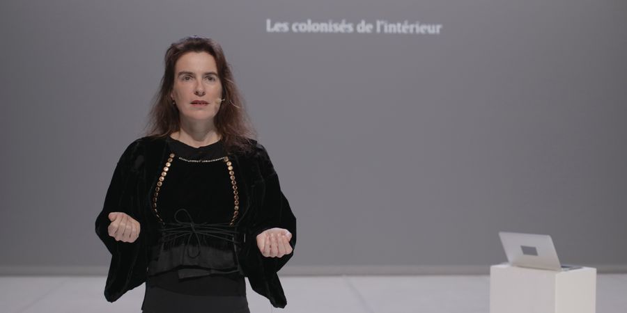 image - Autoportrait à ma grand-mère | Patricia Allio