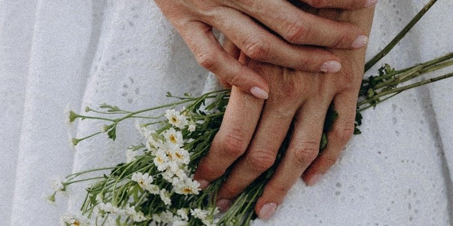 image - Soigner par les fleurs, une histoire de femmes. - Conférence/partages