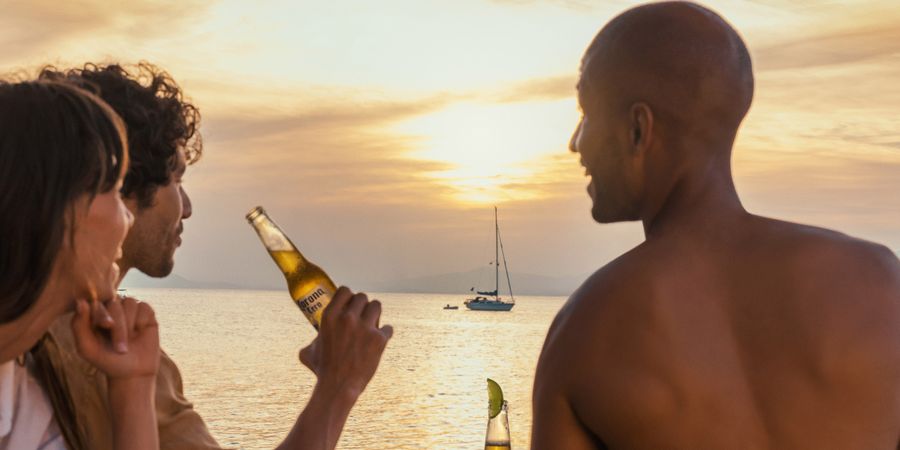 image - POP-UP Corona x Vilebrequin