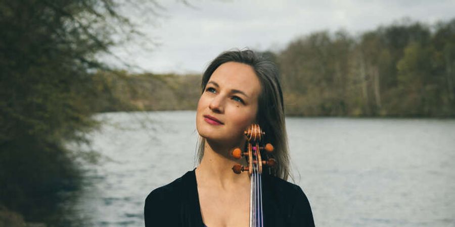 image - Altvioliste Adèle GINESTET met pianiste Nina SENÉ in de Middagconcerten