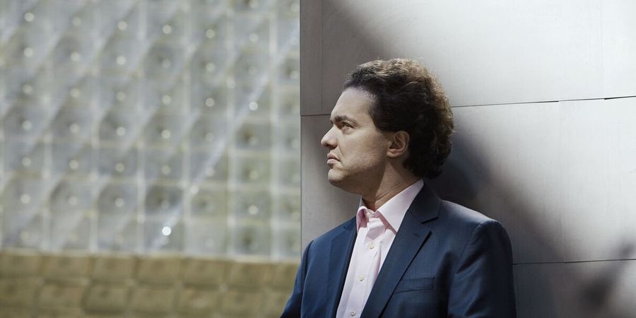 image - Evgeny Kissin