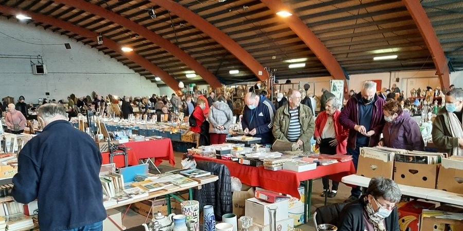 image - Brocante-Collections-Vide grenier