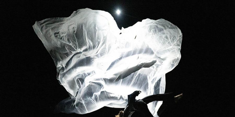 image - EXIT ABOVE after the tempest Anne Teresa De Keersmaeker, Meskerem Mees, Jean-Marie Aerts, Carlos Garbin / Rosas