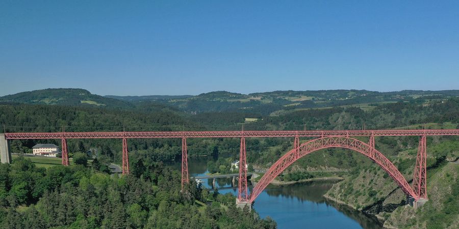 image - AUVERGNE, TERRE DE CARACTÈRE ET DE PASSIONS par Patrick Bureau