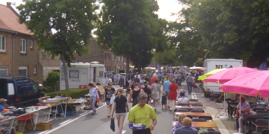 image - Rommelmarkt VEURNE nieuwstadkermis