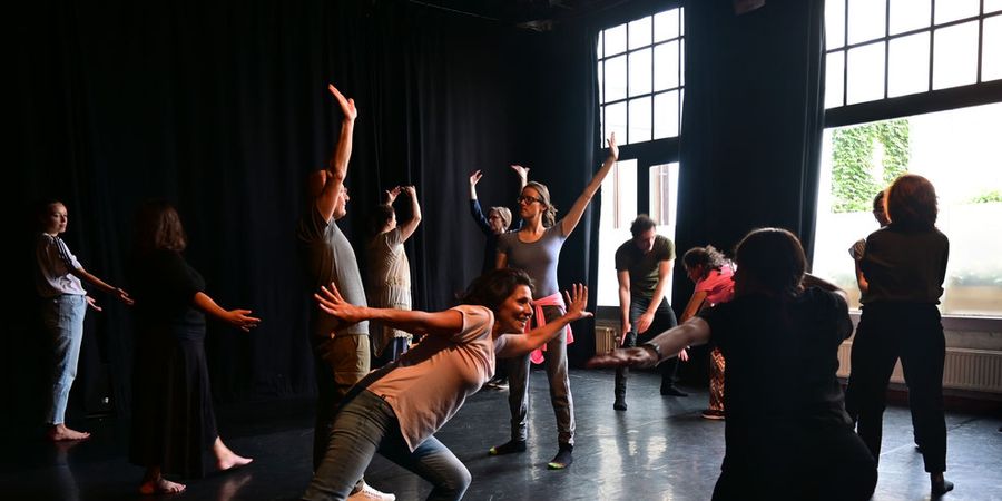 image - Stage de Théâtre : Le héros et le chœur
