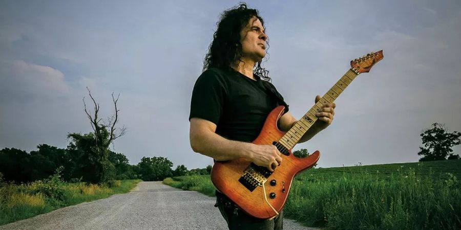 image - Vinnie Moore