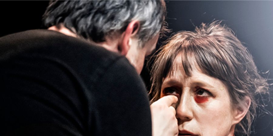 image - Les Yeux Rouges