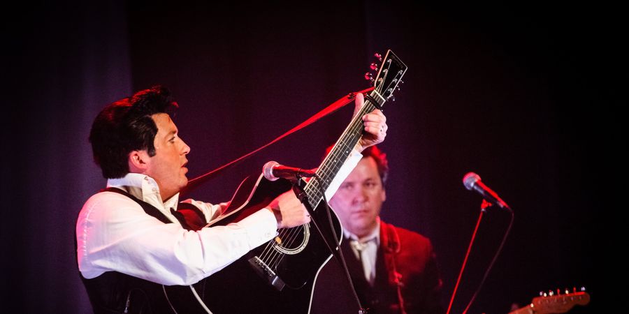 image - Johnny Cash Roadshow