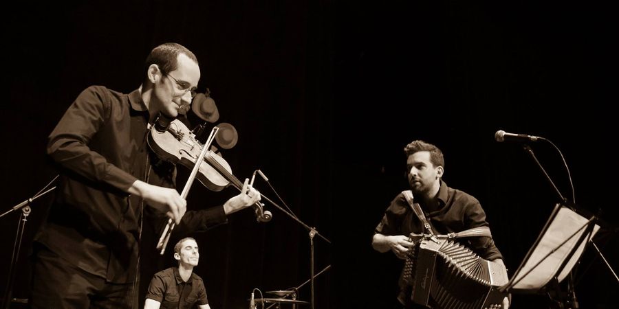 image - INITIATION & BAL FOLK - Un bal bizarre dans le blizzard ? Non, un bal avec BALBUZAR ! 