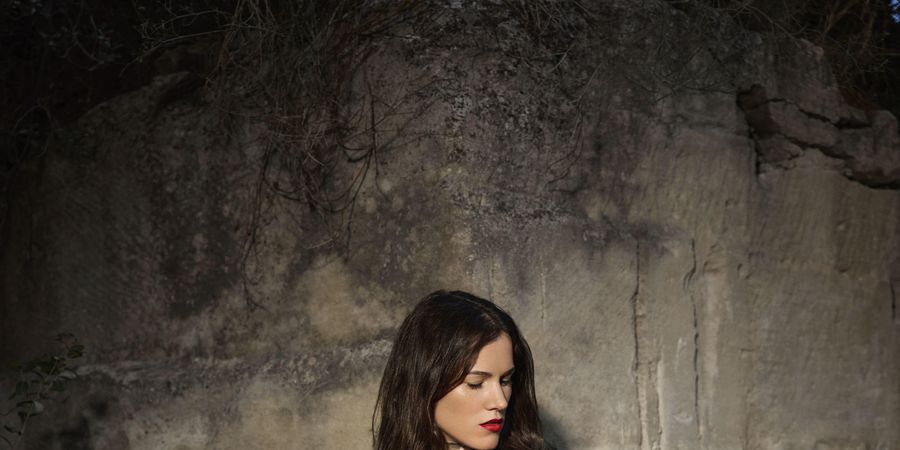 image - Clara Ysé