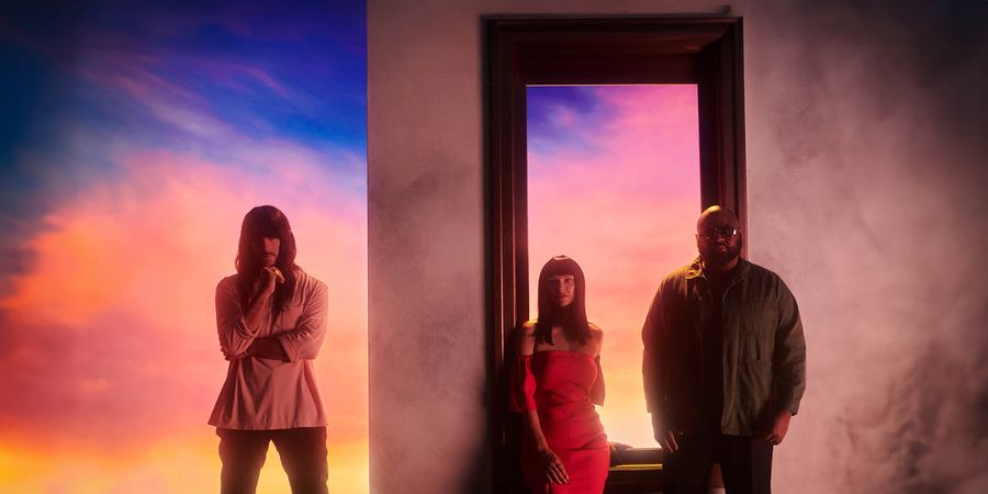 image - Khruangbin