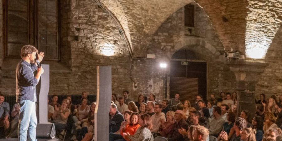 image - Stand-up comedy
