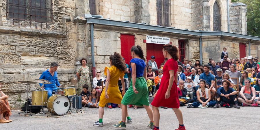 image - 1518, L'ÉPIDÉMIE OU DANSEZ PLUS FORT CAR ON POURRAIT BIEN VOUS ENTENDRE