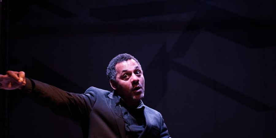 image - Du blanc au noir | Frederic Lubansu
