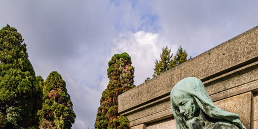 image - Dans les allées du cimetière du Dieweg