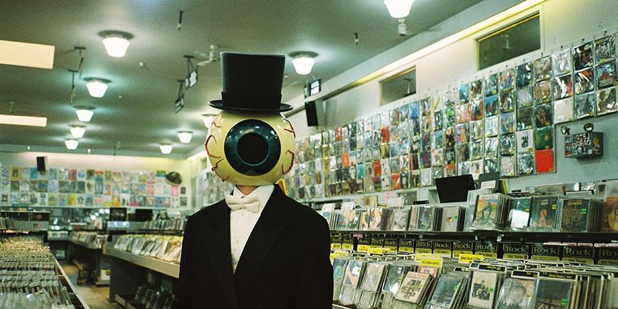 image - Barking In The Dark - Marie Losier + The Choolers : Viandes & Poissons - Monsieur Pimpant