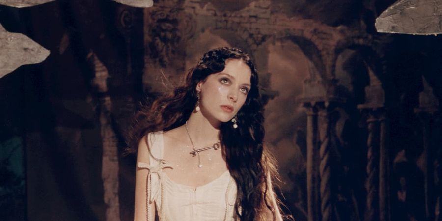 image - Holly Humberstone