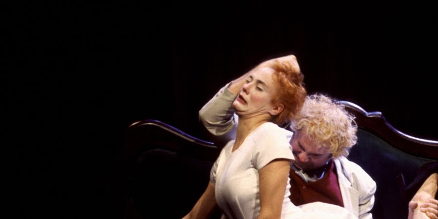 image - EST–CE QU’ON NE POURRAIT PAS S’AIMER UN PEU ?