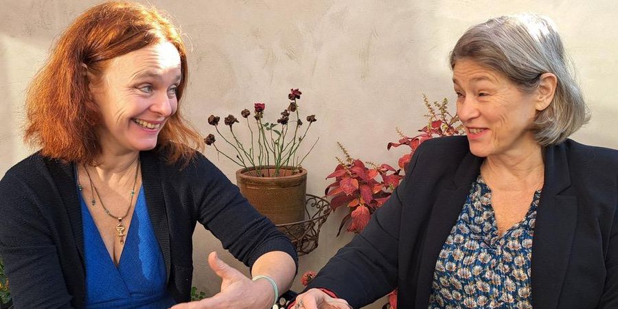 image - Conte : Au verso du monde, Duo Contes et Chansons