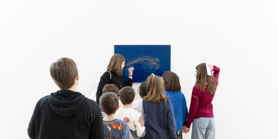 image - Vernissage des enfants - Exposition Haim Steinbach 