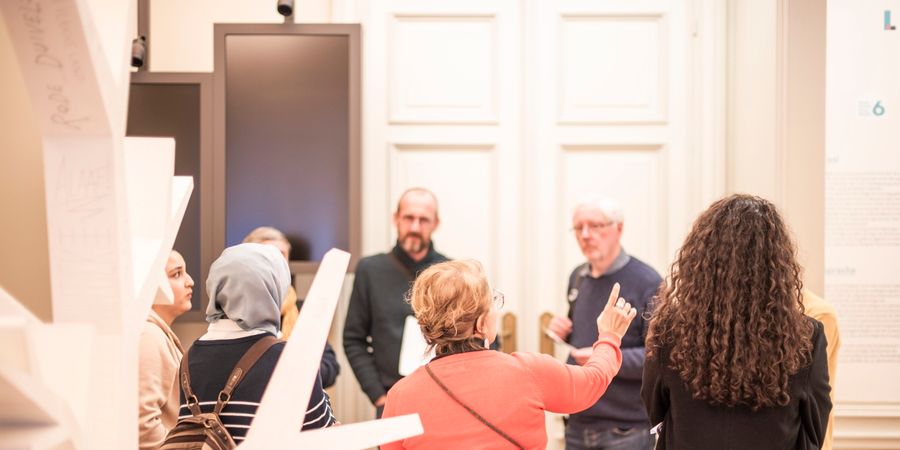 image - ART DECO: Meet the curator