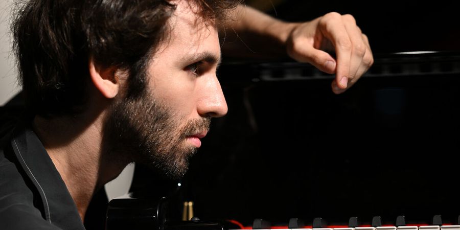 image - Alexandre Kantorow