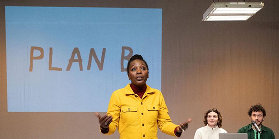 image - Ouverture des hostilités - Contribution théâtrale à la destruction du système capitaliste