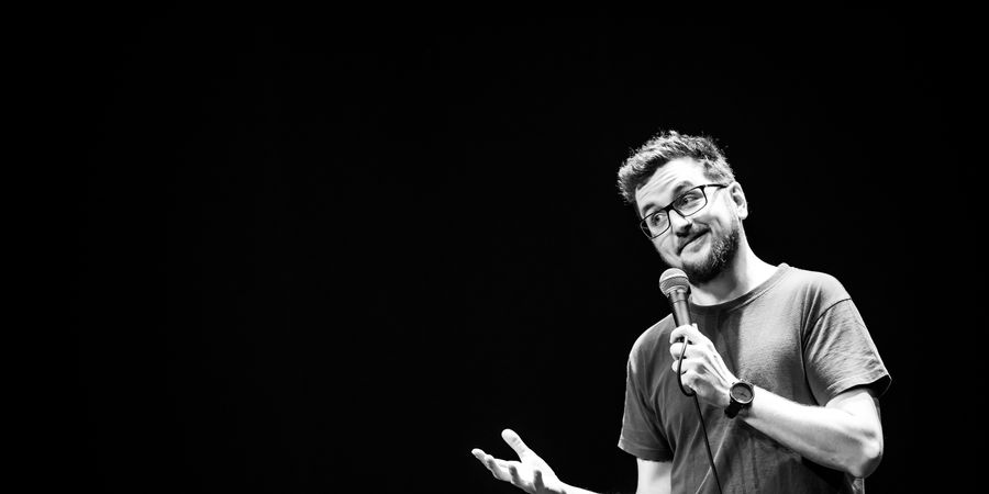 image - Stand-up JASPER POSSON