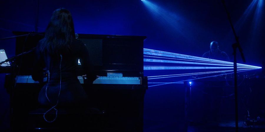 image - dBridge & Madison Willing (live) Niels Orens (live A/V)