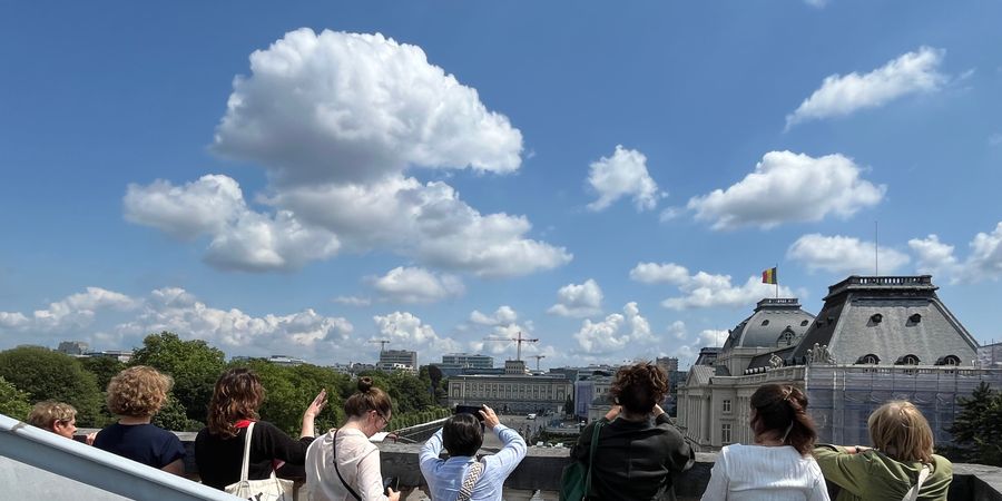 image - BELvue on top