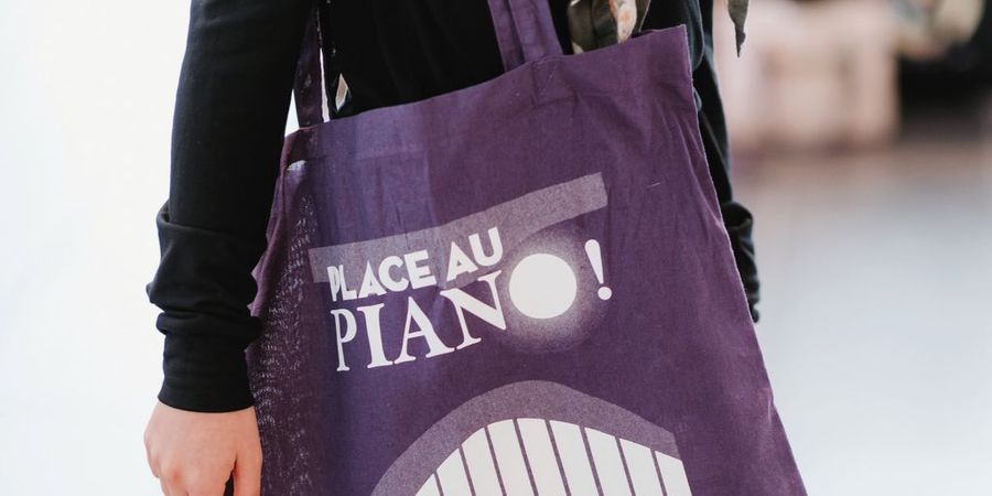 image - Place au piano !