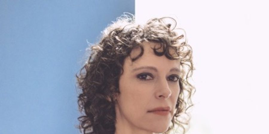 image - EMILY LOIZEAU (solo)