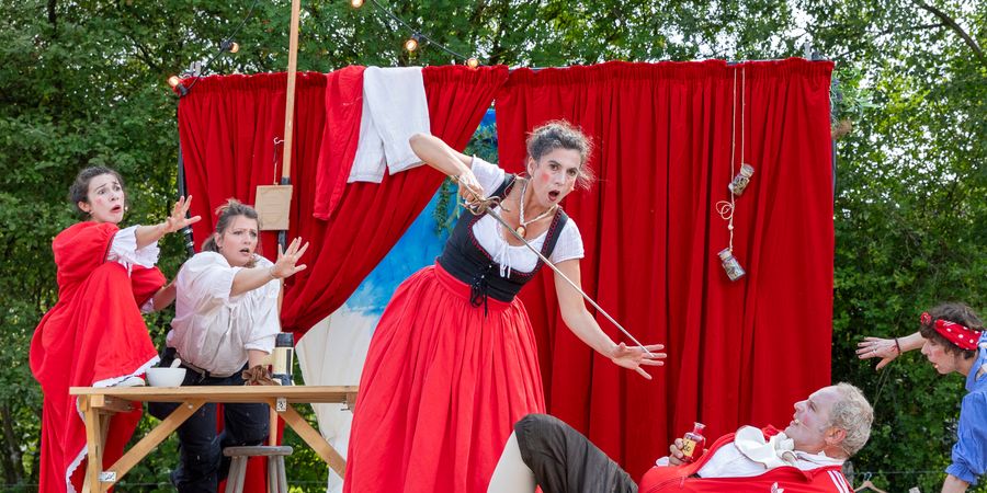 image - Charlatans Imaginaires au Château de Louvignies