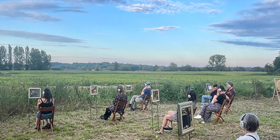 image - MIROIR, SUIS-JE ?