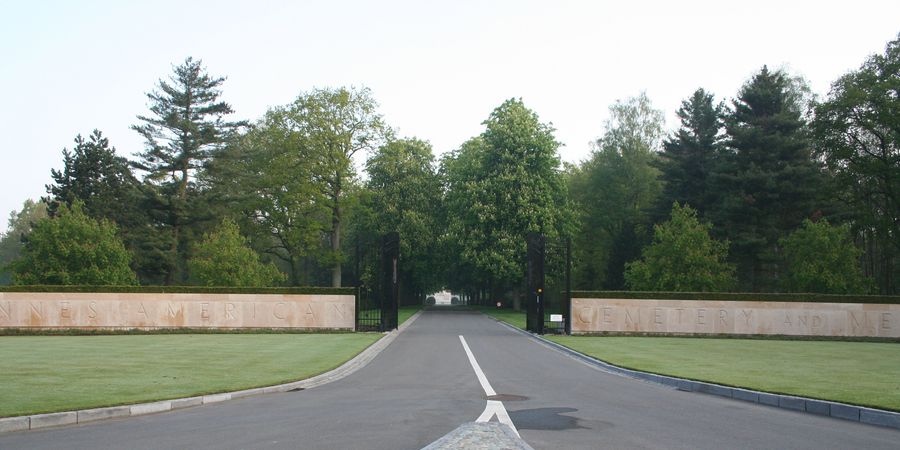 image - Visite commentée du Cimetiere Americain et du Château de Neuville