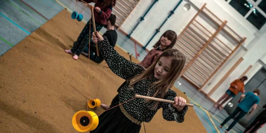image - Circus 2 8-11j