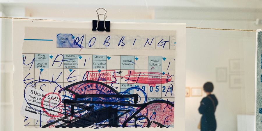 image - Atelier art postal : Black friday is a joke