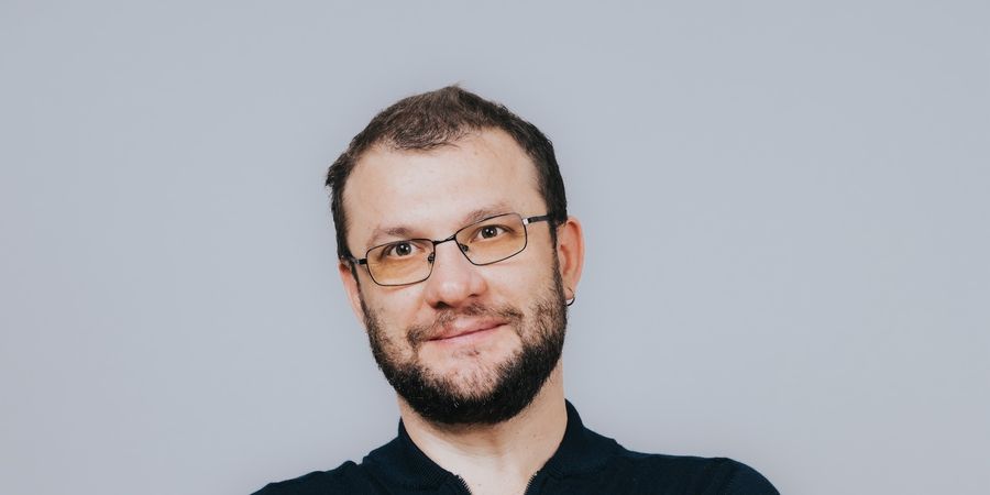 image - meet the author: iulian bocai