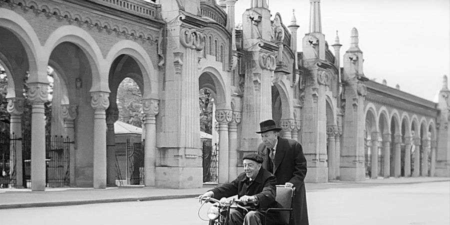 image - La Petite Voiture - Marco Ferreri