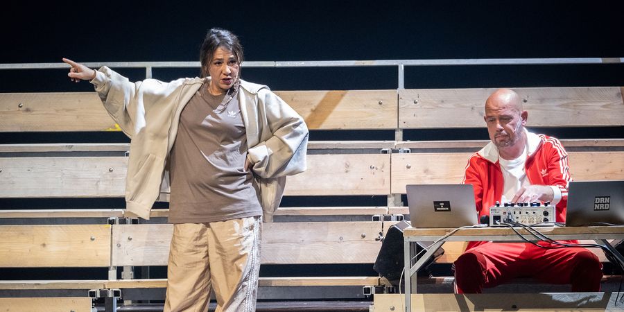 image - Honderd - Martha!tentatief, Toneelhuis en theater arsenaal