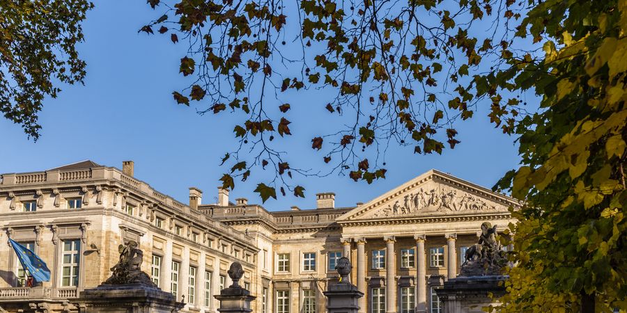 image - Les lieux visibles et invisibles du pouvoir