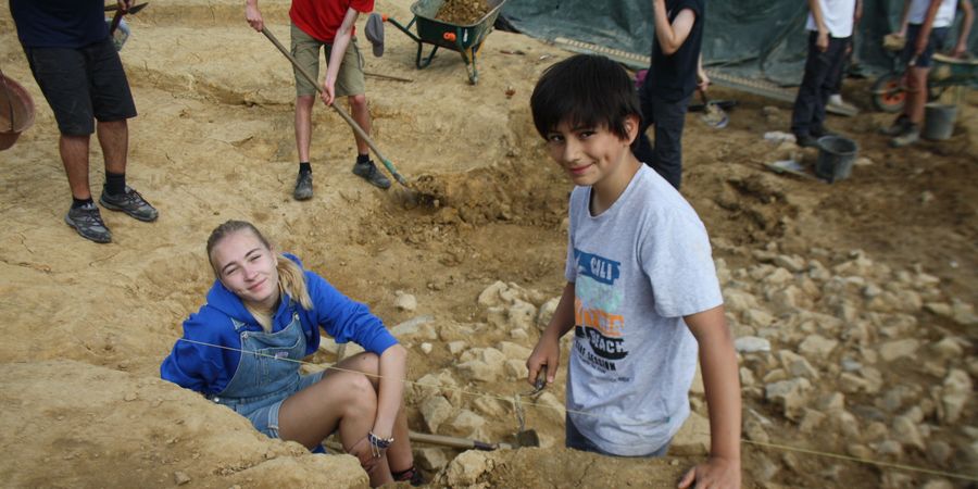 image - Stage en archéologie multi-chantiers (dès 12 ans)