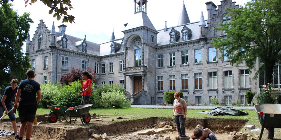 image - Stage en archéologie (éventail - 17+)