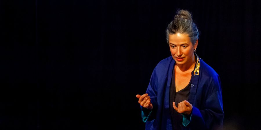 image - L'Inattendu - Compagnie de l'Arbre rouge [Dès 10 ans] - ékla