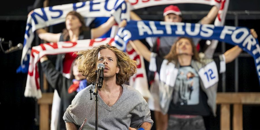 image - Dernière: 'One Song' - Miet Warlop