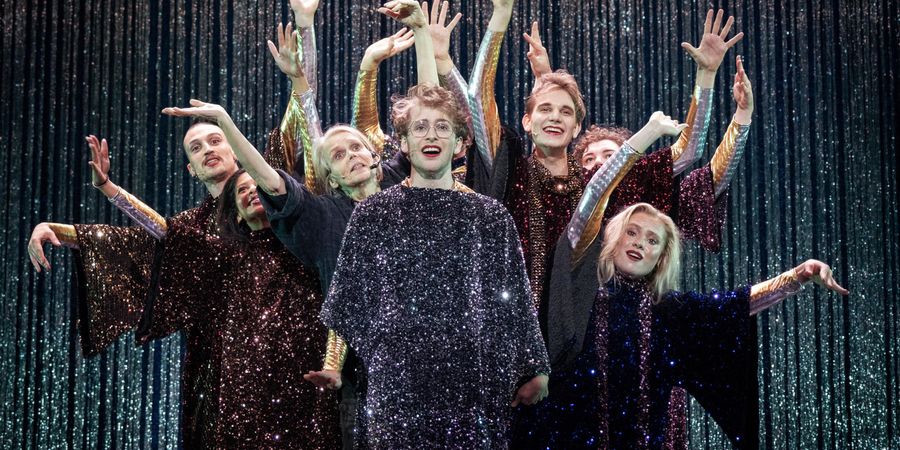 image - Een leuk avondje uit [8+] - Jetse Batelaan / hetpaleis / Theater Artemis & Het Zuidelijk Toneel