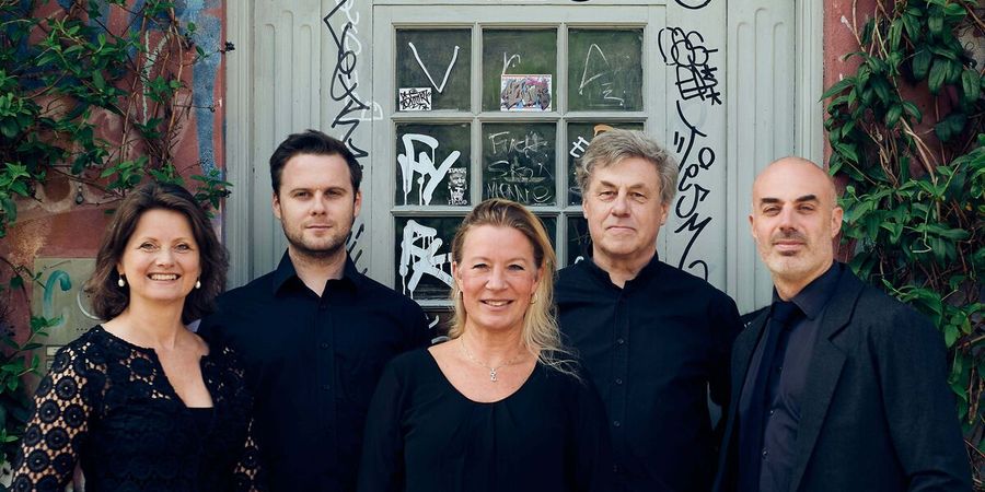 image - Paul Hillier & Theatre of Voices