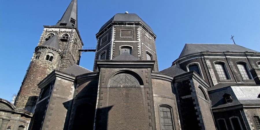 image - Les collégiales Saint-Denis et Saint-Jean-l’Évangéliste
