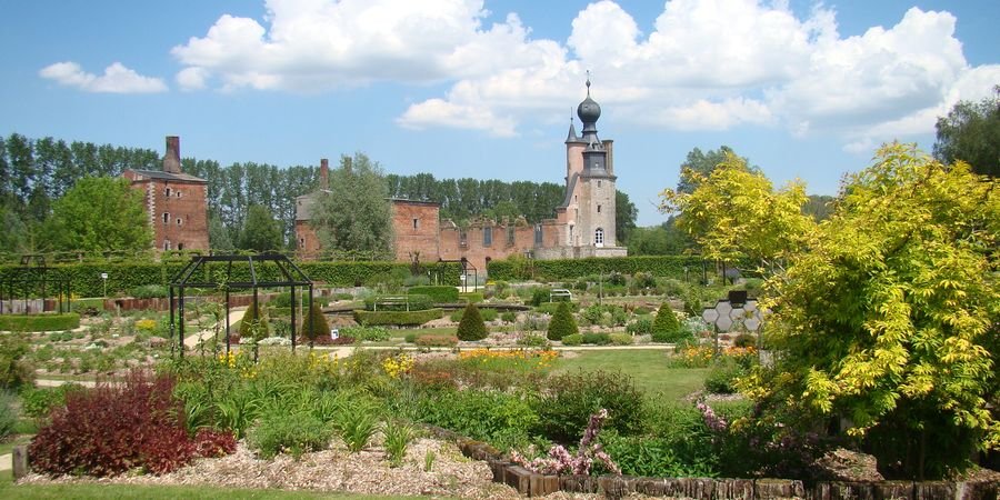 image - Jardins fleuris et parc du château des ducs d'Havré